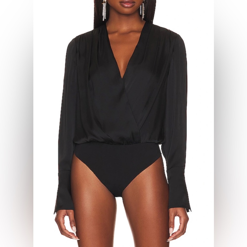 Favorite daughter date blouse color black size small